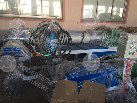 Верхний каскад экструдера гранулятора