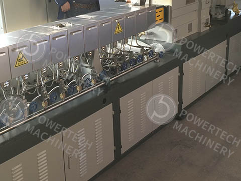 Лабораторный двухшнековый экструдер с параллельными шнекамii