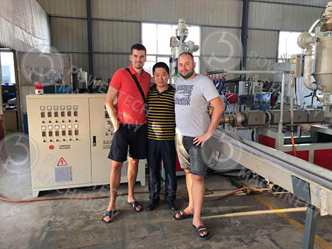 Экструзионная линия для производства ПВХ спирального шланга