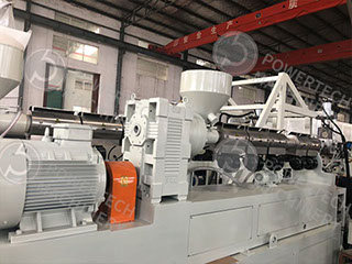 Экструдер дляпроизводства листа