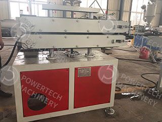 Ленточное тянущее устройство